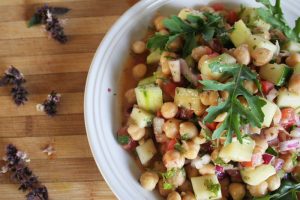 Recipe of Chickpea Salad with Tomatoes, Cucumber and Lemon