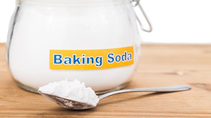 baking soda How to Treat Your Dandruff