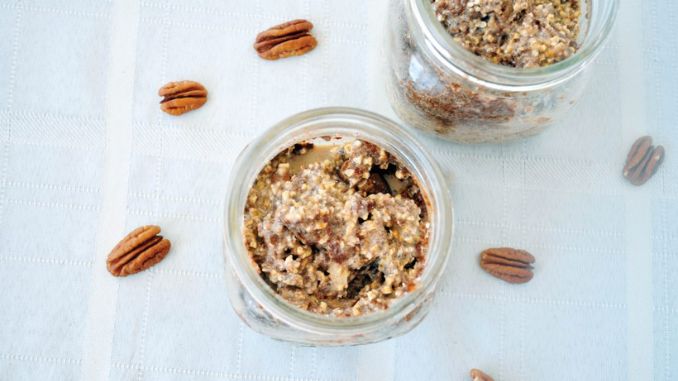 Maple Pecan Overnight Oats for Breakfast