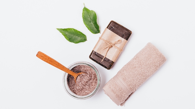 The Best Natural Exfoliants - How to Naturally Exfoliate Your Face 